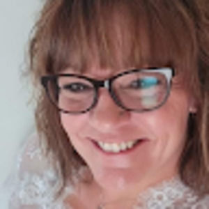 Meet your Posher, Pamela